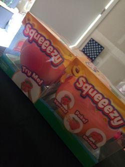 Squeeezy peaches, squishy