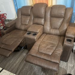 Power Reclining Sofa w/ Adjustable Headrests