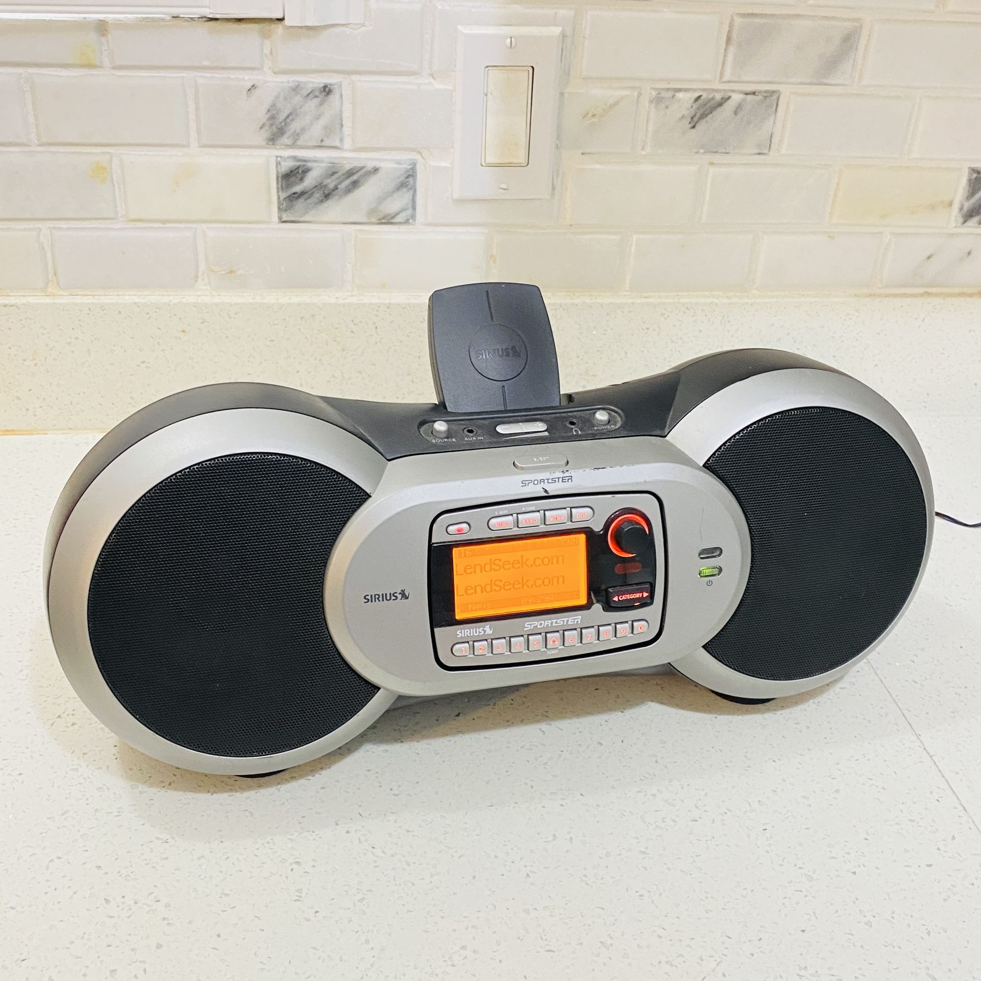 Sirius Satelite Radio Sportster Boombox SP-B1 w/SP-R1A LIFETIME SUBSCRIPTION
