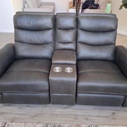 Reclining Sofa / Couch