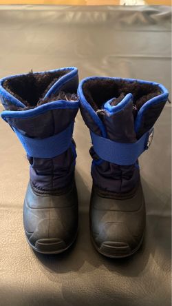 Kamik toddler boots size 9