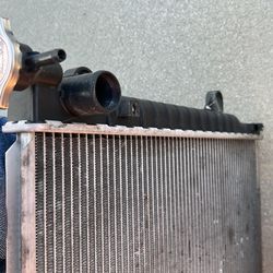 Toyota Tacoma V6  Radiator