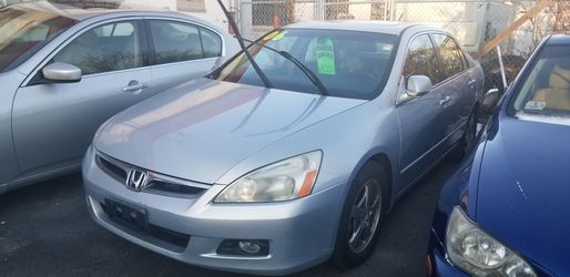 06 Accord hybrid w/ leather
