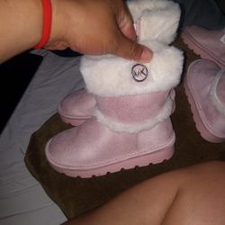 Kids Boots👢💖Brand New Never Worn  ✨💋