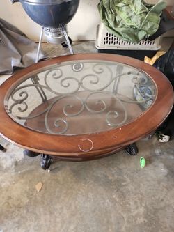 Glass/wood coffee table