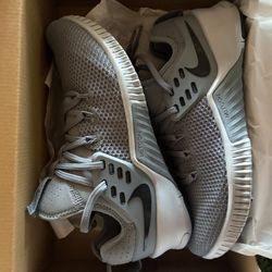 Nike Free Metcon AH8141 006 Size 9 NEW