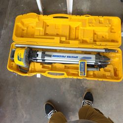 Level Laser