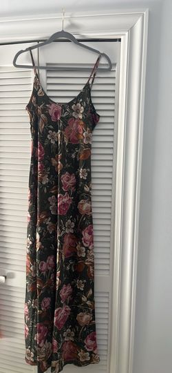 Women’s dresses