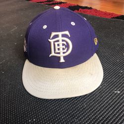 Vintage 90's Los Angeles Lakers Blockhead Snapback Hat Cap for Sale in Los  Angeles, CA - OfferUp