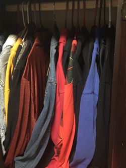 vendo sudaderas y camisas manga larga para el frío size XL