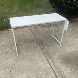 Brand New 55 Inch Desk With Storage And Headphone Holder