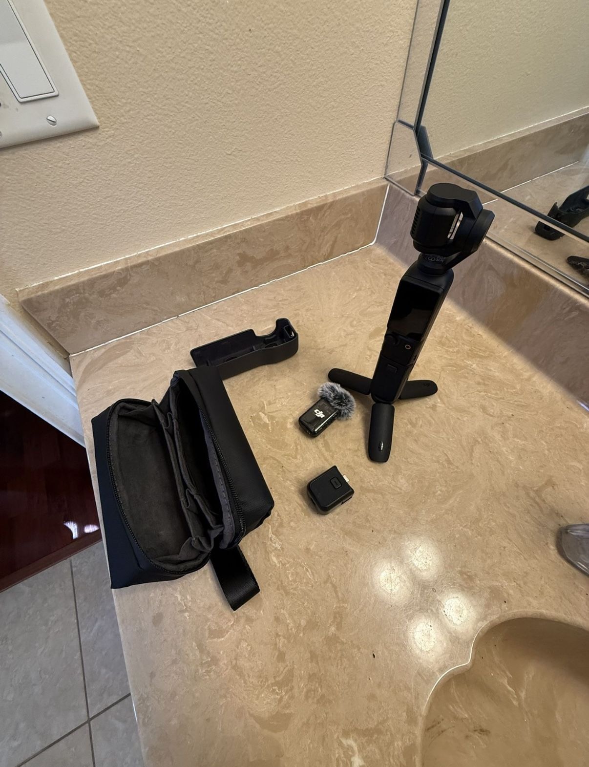 DJI OSMO POCKET 3 CREATOR COMBO