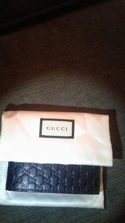 Gucci - Wallet - Rare - Original Box Also Included - Owned By The Man - Name Ya Price - Also Blessed By The Pope