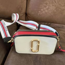 Marc Jacobs Snapshot