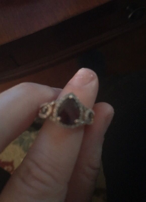 Levian ring