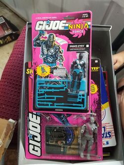 Gi Joe figurines