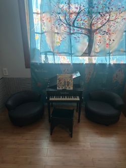 Children’s piano and sofa set