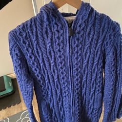 Triona 100% Virgin Wool Hooded Aran Zip Cardigan (Made in Ireland) – XS