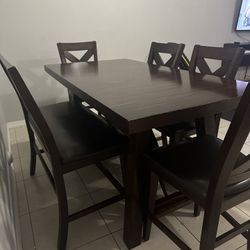 Kitchen Table and Chairs 