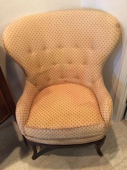 Antique barrel chair