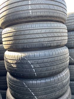 Vendo 225/65/r17 las 4 llantas Michelin por $170