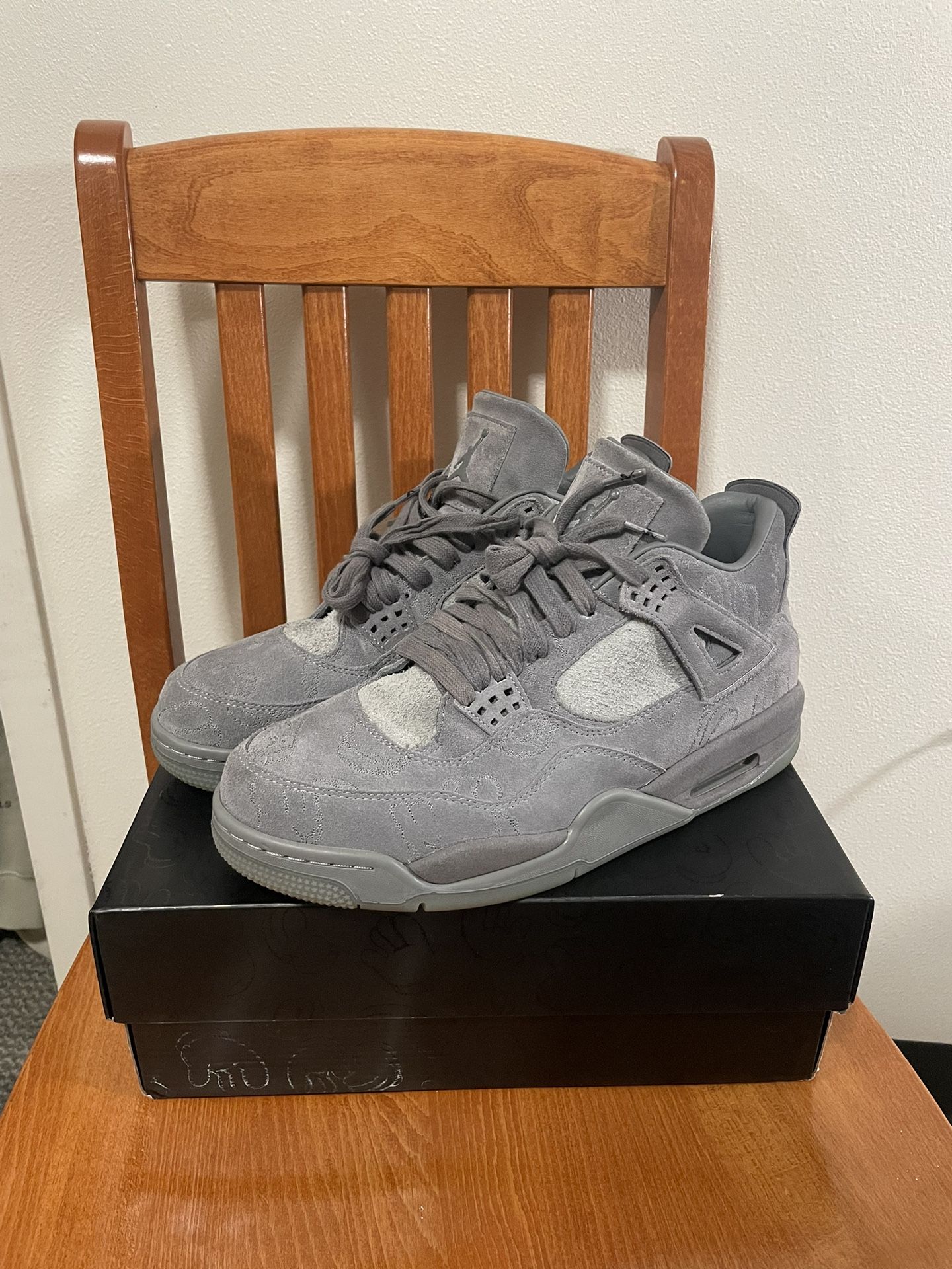 Kaws Jordan 4 Gray