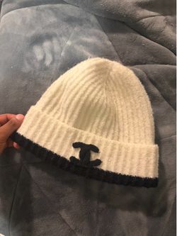 Cream\white Chanel hat