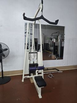 Cybex lat pull down commercial gym equipment exercise fitness weight machine