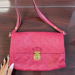  Luis Vuitton Monogram Empreinte Red 