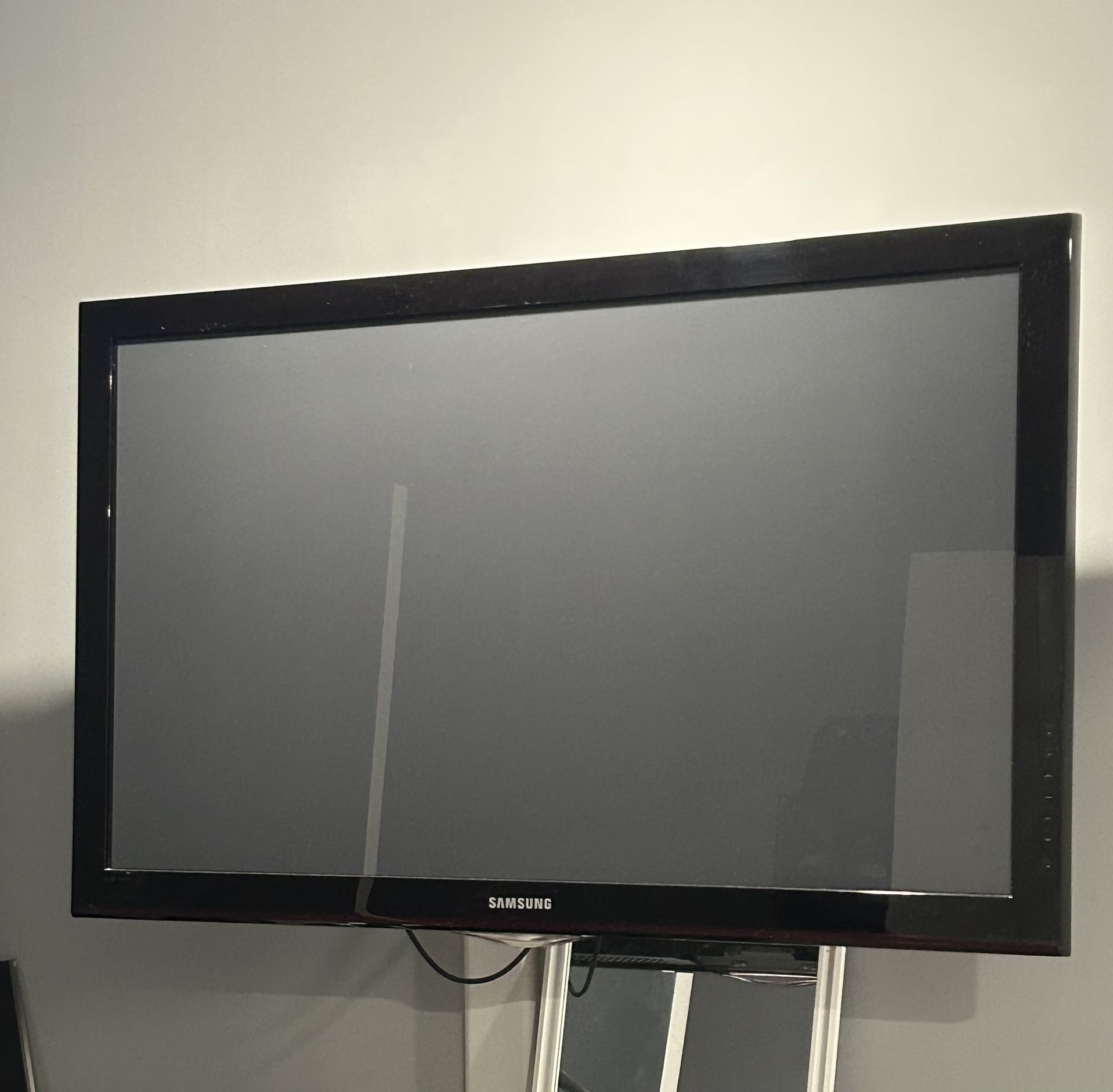 42” TV