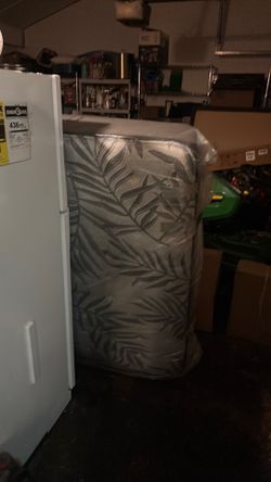 Sealy queen size mattress