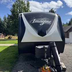 2021 Grand Design Imagine Trailer 29ft