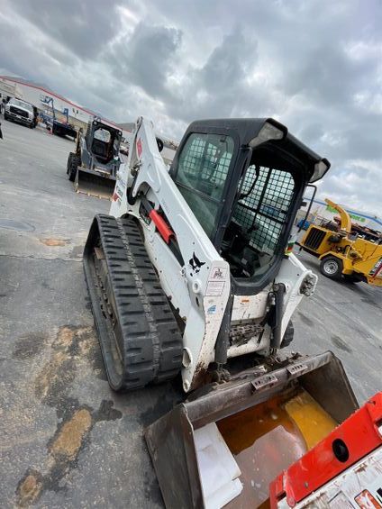 Bobcat T740 Skid steer