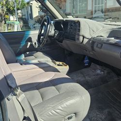 1996 Yukon GMC 4 Doors 