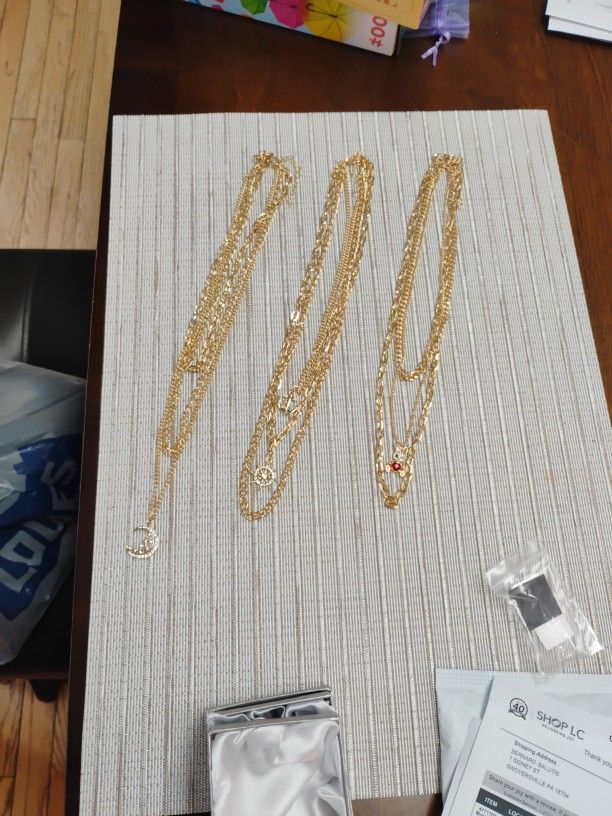 Set Of 3 Triple Chains With Charms Goldtone