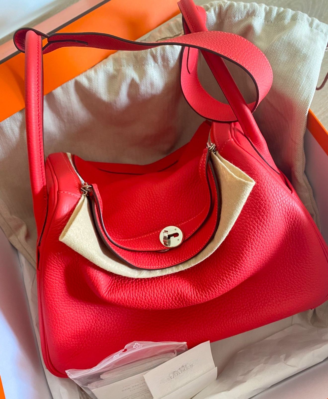 Authentic New Hermes Lindy Bag 34
