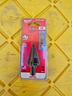 Milwaukee
7/8 in. - 1-1/8 in. #9 Black Oxide Step Drill Bit (2-Steps)