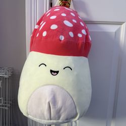 Squishmellow, Hot Topic Mushroom Backpack