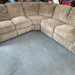 Sectional Sofa With Recliners 
