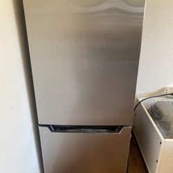 Insignia Mini Fridge