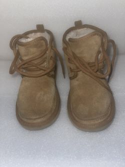 Kids UGG NEUMEL boots SIZE 13