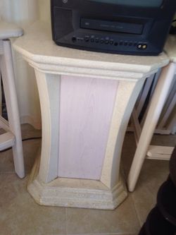 4seater glass top table