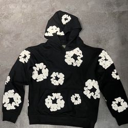 Black Floral Print Hoodie – Cozy Streetwear Style