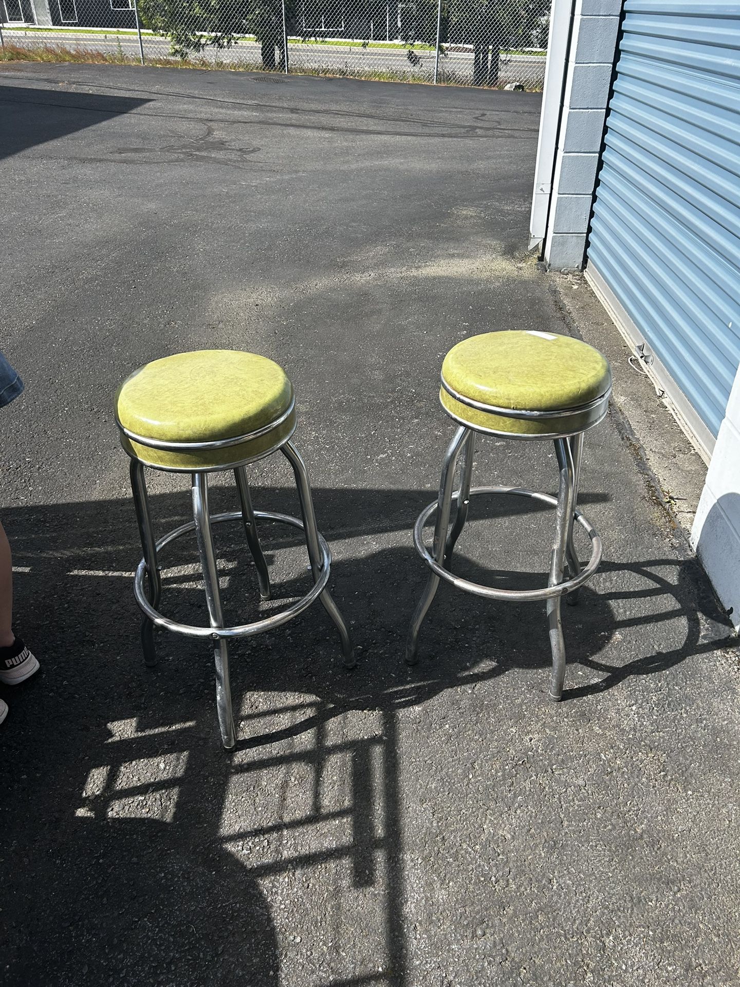 Vintage Bar Stools / Swivel