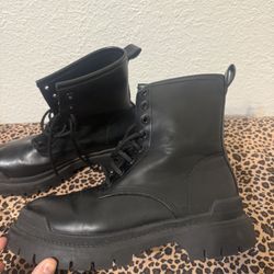 MENS BOOTS 
