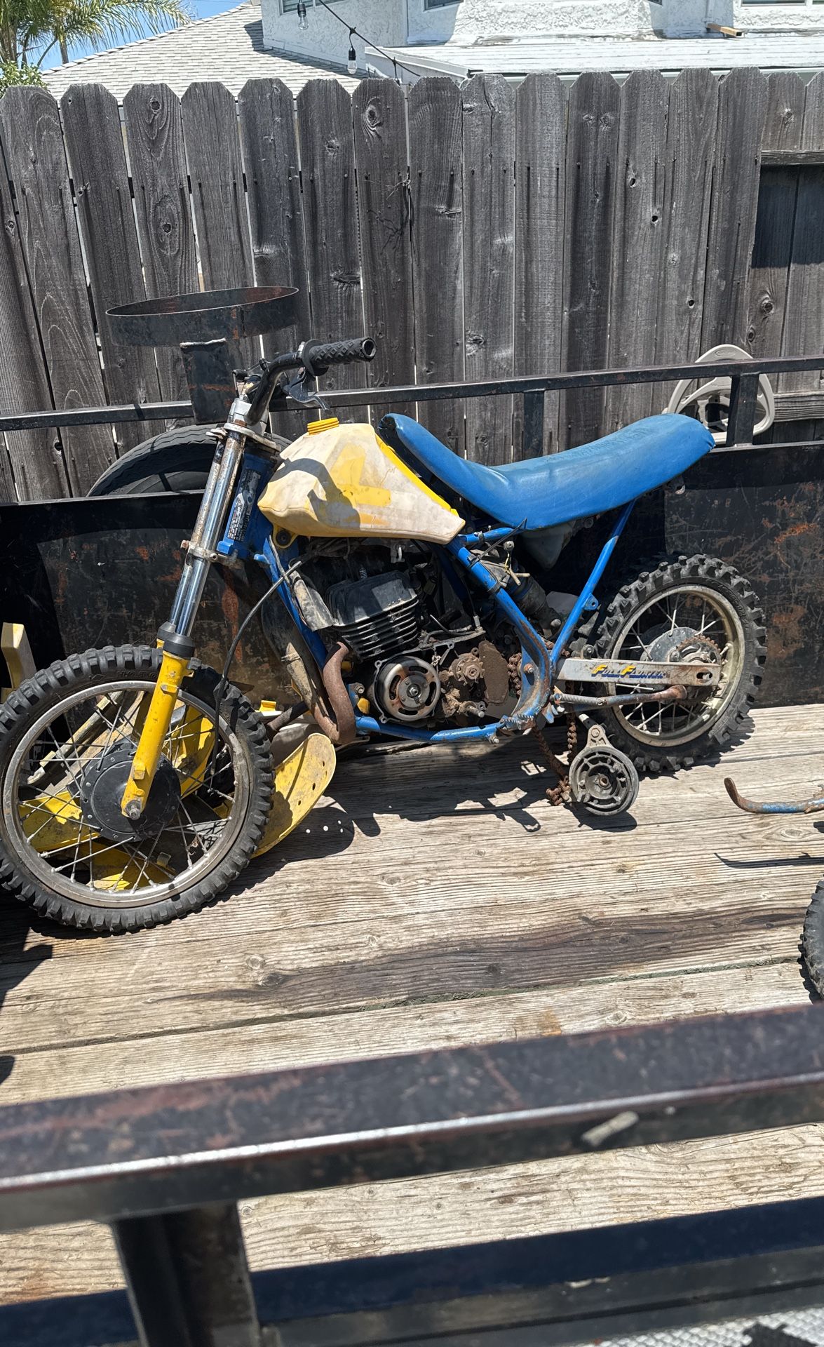 Suzuki DS80
