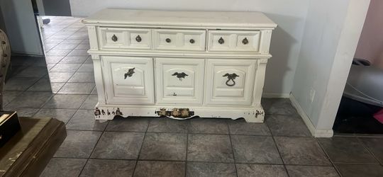 Solid wood buffet dresser