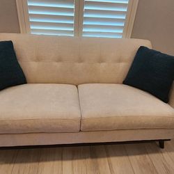White Tufted Love Seat Loveseat Sofa Like New
