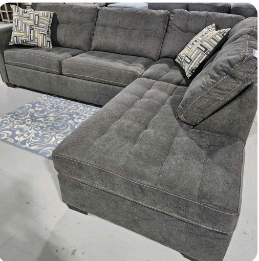 AP- Gray Comfy 2 Piece Sectional Couch With Chaise// Financing & Delivery