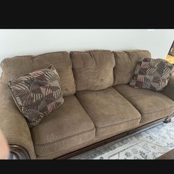 2sofas & Love Seat
